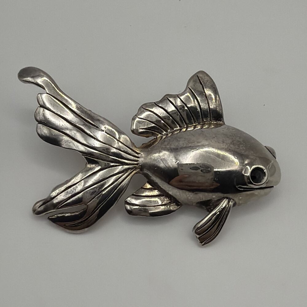 Silver Tone Koi Fish Pendant Rhinestone Eye Sculptural Fancy Goldfish